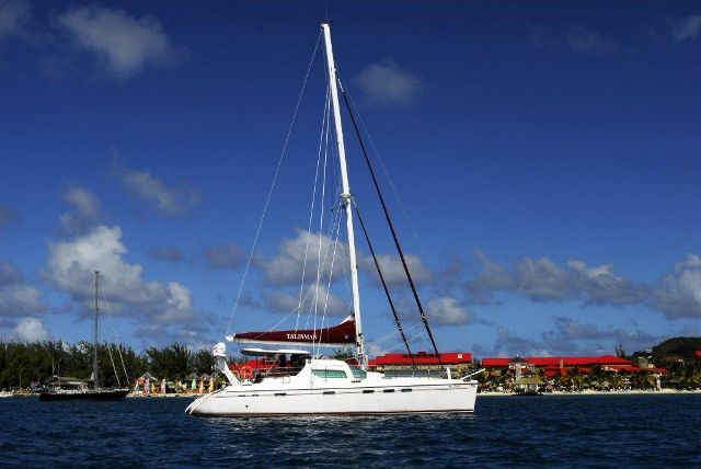 Used Sail Catamaran for Sale 2008 Privilege 495 Boat Highlights